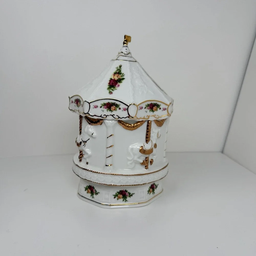 Royal Albert Old Country Roses Sleeping Beauty Musical Carousel Music Box Works